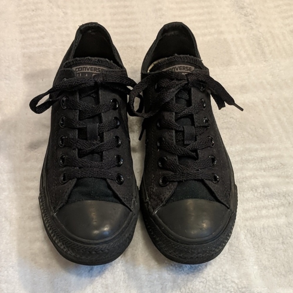 All Black Converse 7.5